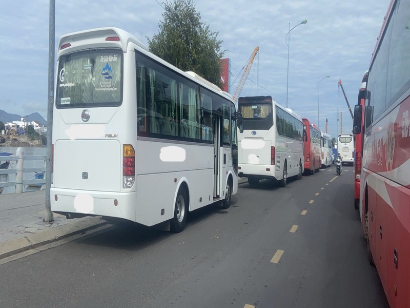 Thuê xe du lịch 45 chỗ